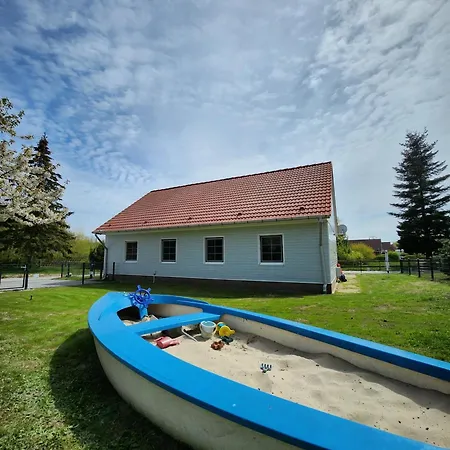 Usedom Familie Stopp Haus 26 * Lutow